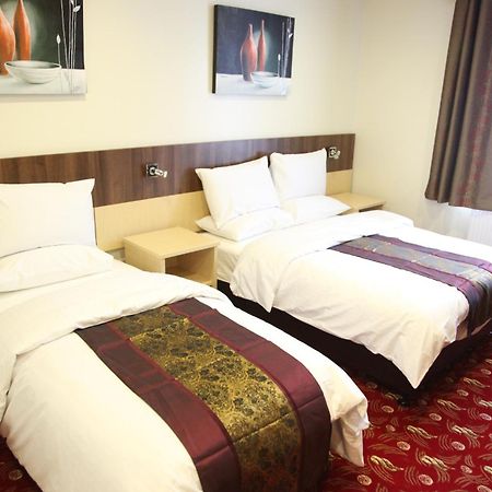 הודרספילד Cambridge Hotel מראה חיצוני תמונה