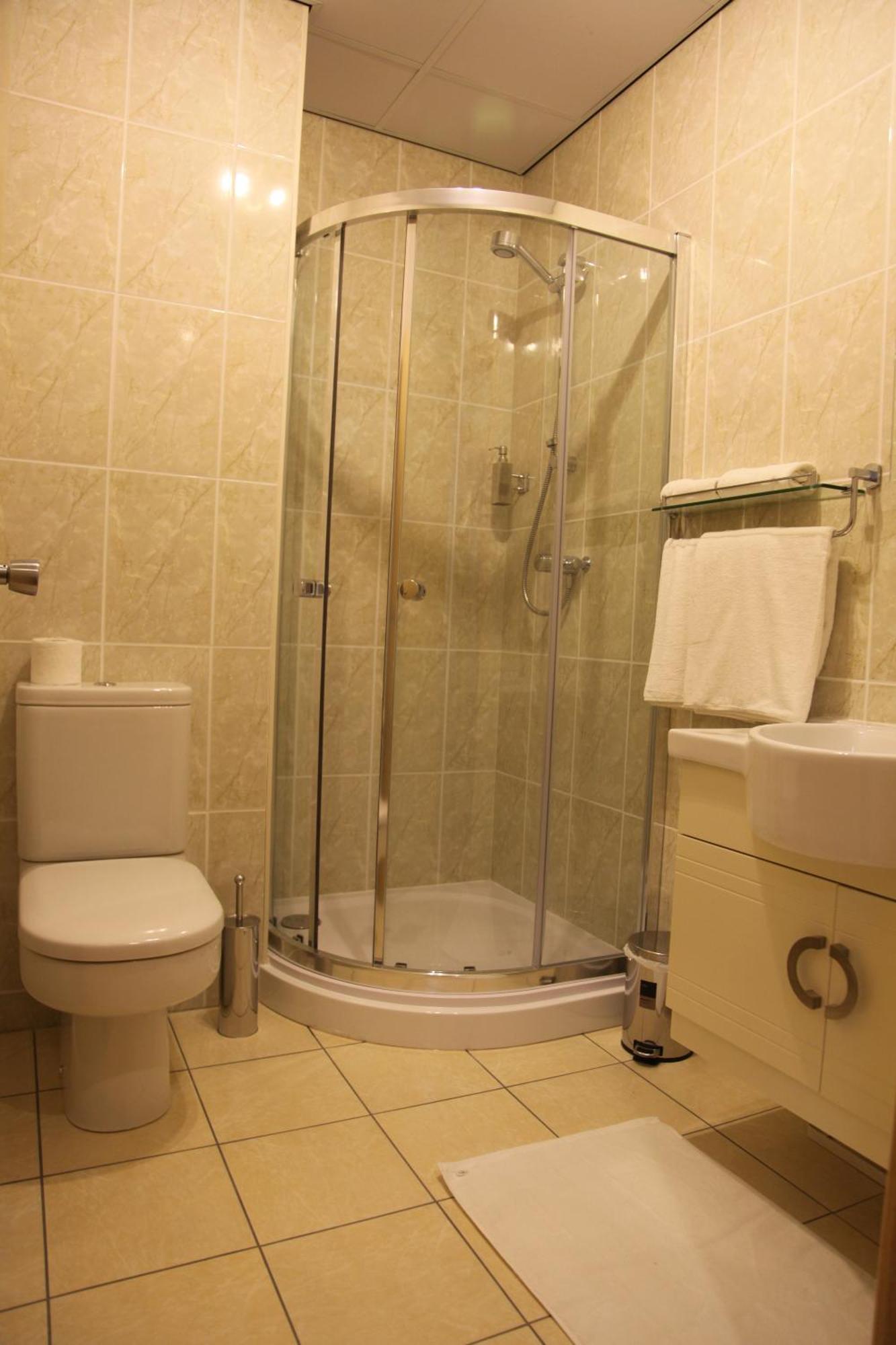 הודרספילד Cambridge Hotel מראה חיצוני תמונה