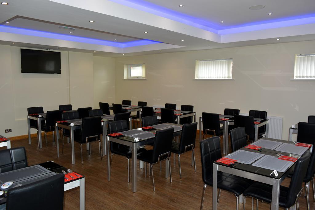 הודרספילד Cambridge Hotel מראה חיצוני תמונה