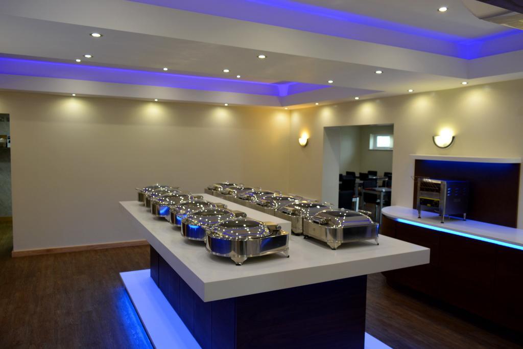 הודרספילד Cambridge Hotel מראה חיצוני תמונה