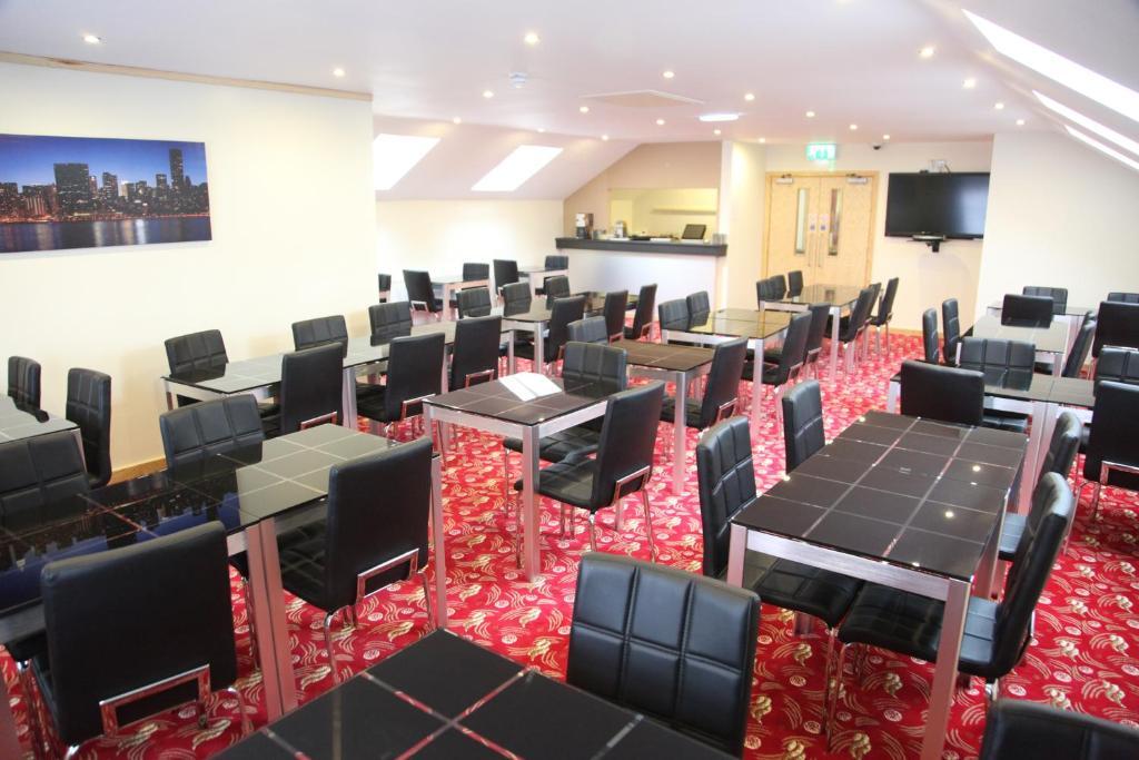 הודרספילד Cambridge Hotel מראה חיצוני תמונה