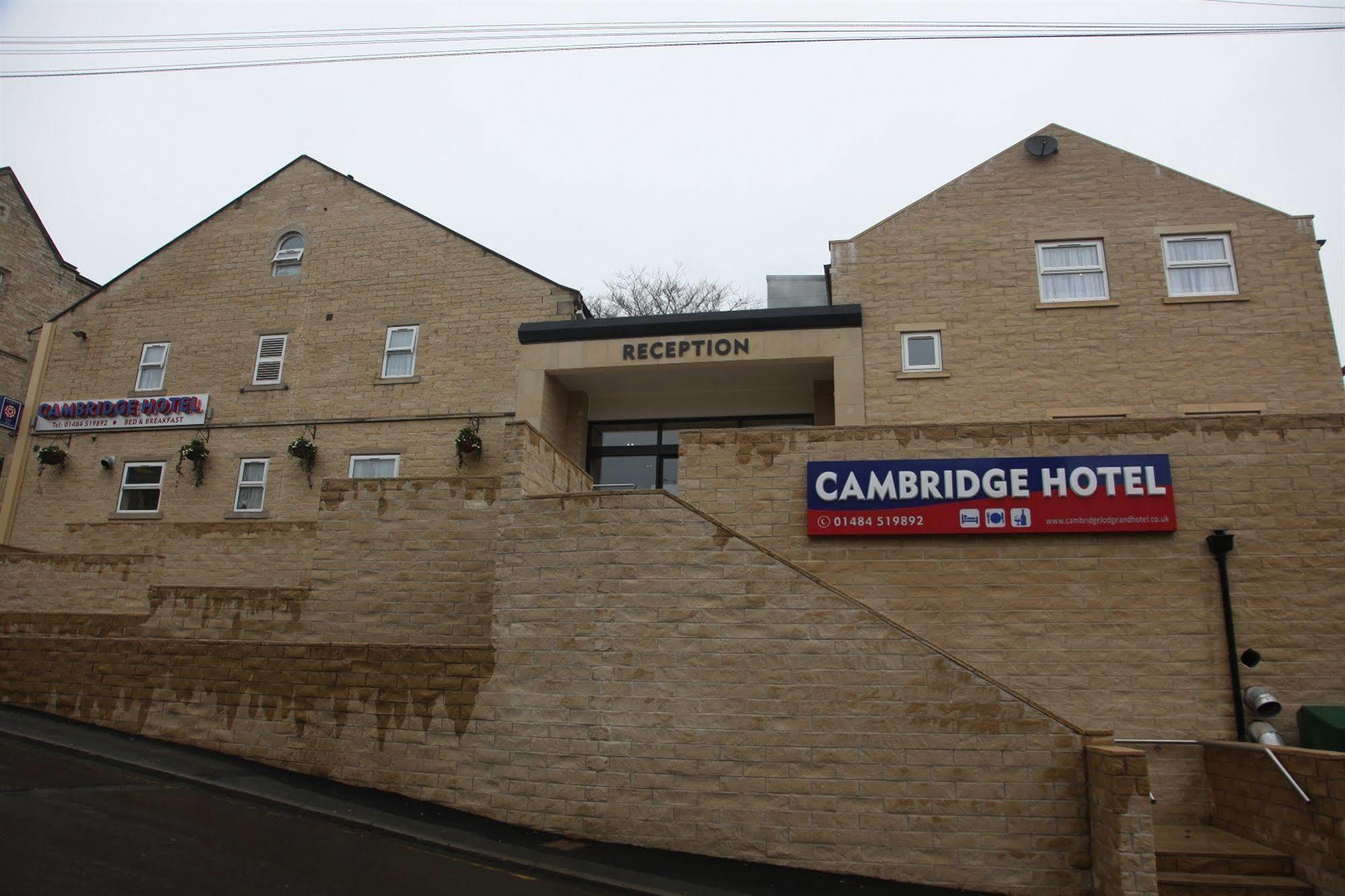 הודרספילד Cambridge Hotel מראה חיצוני תמונה